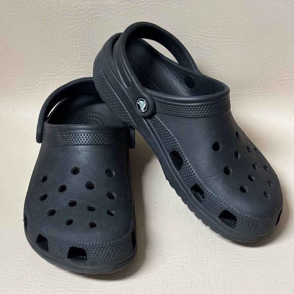 Croc Classic Clog Unisex M7 W9 Slip On Shoe Light Water-Friendly Sandals - Picture 6 of 7